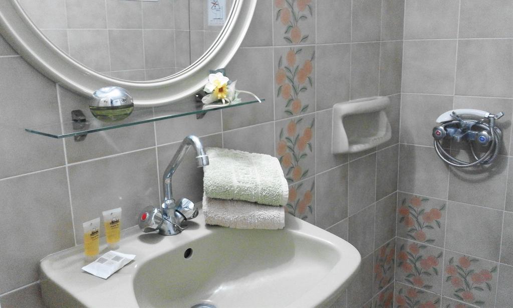 Ostria Eressos Rooms Skála Eresoú Exterior foto
